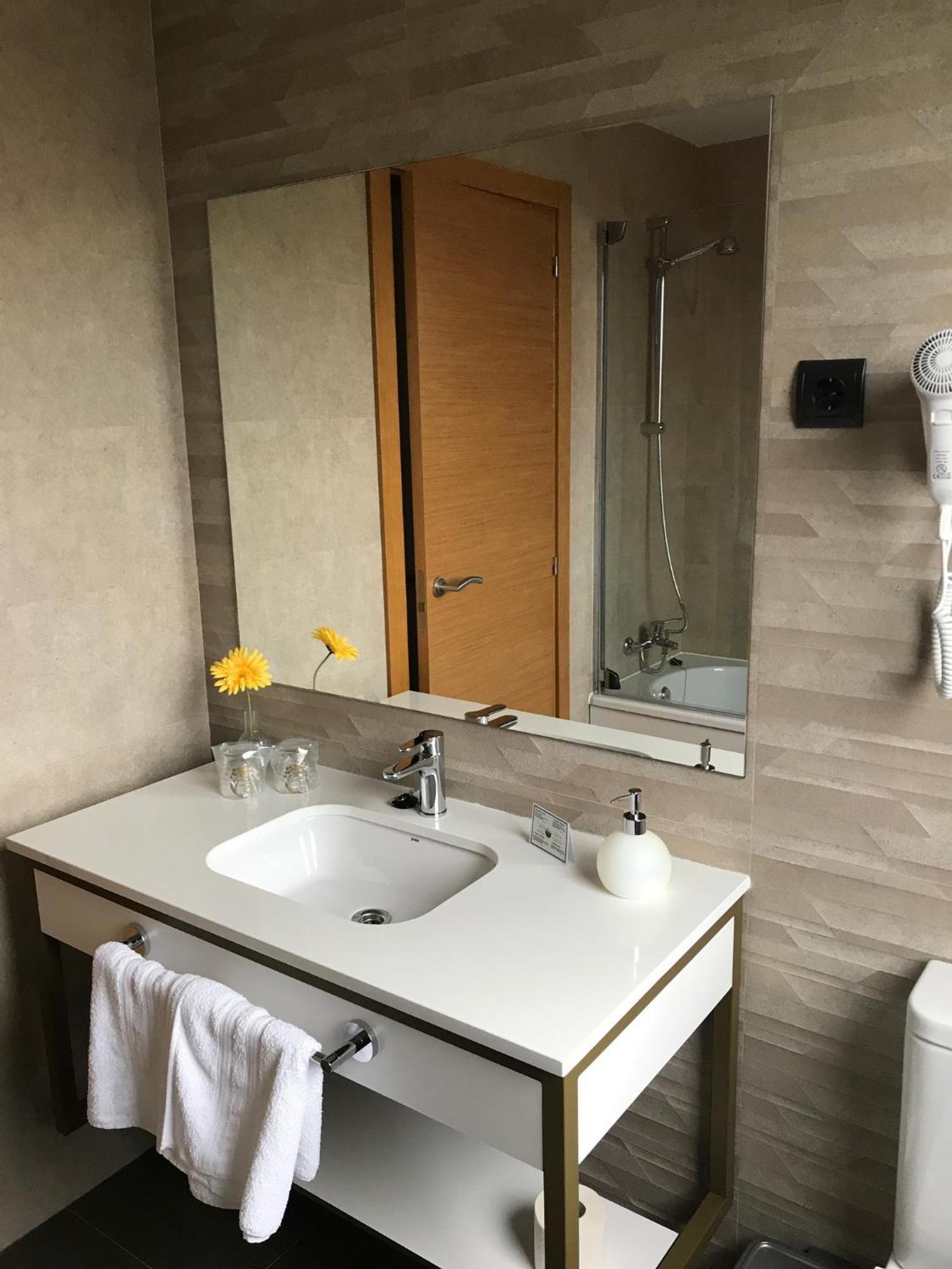 Hotel Mercedes Камарго Номер фото